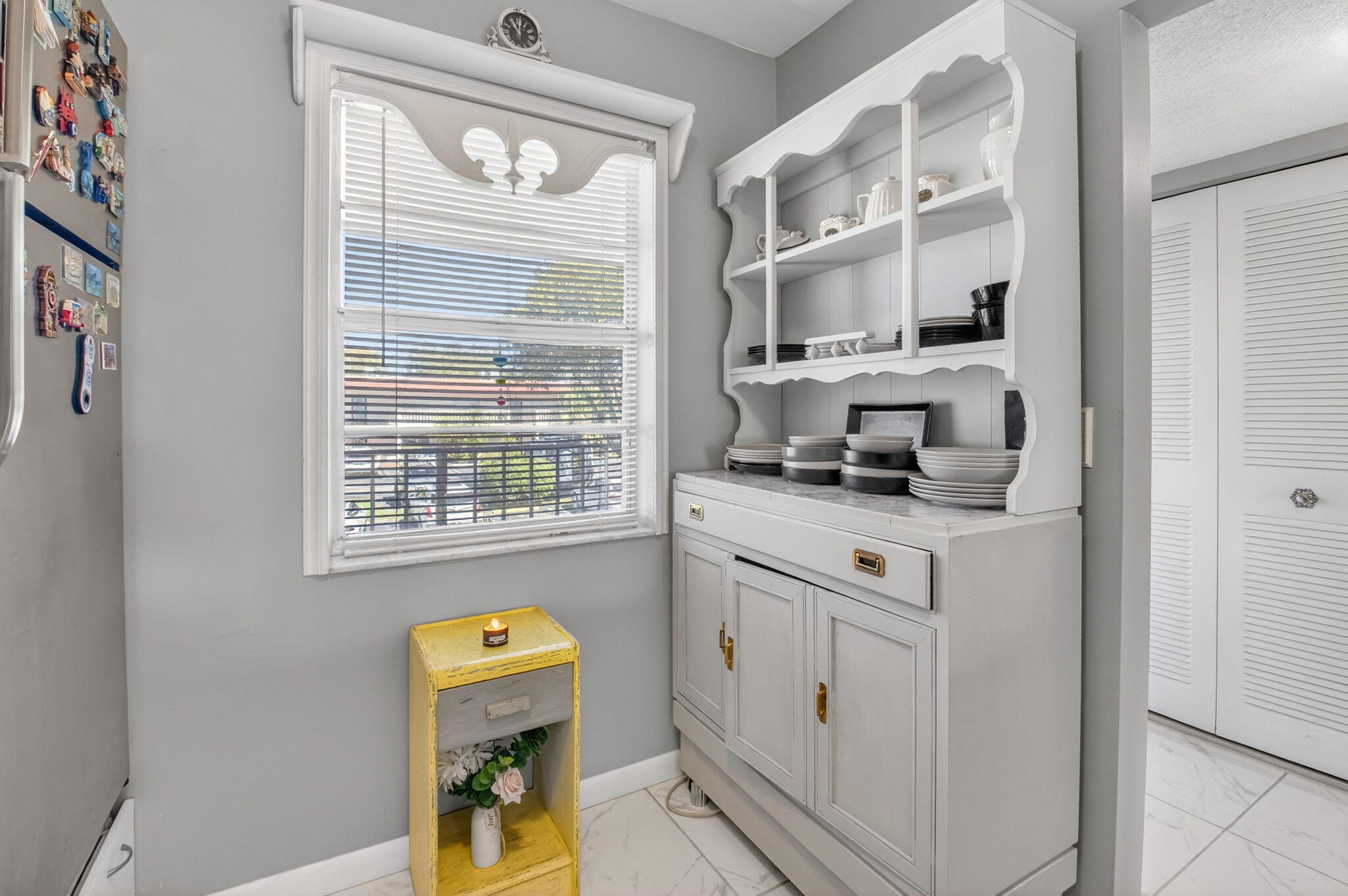 VILLAGES OF ORIOLE ABBEY CONDO - Residential