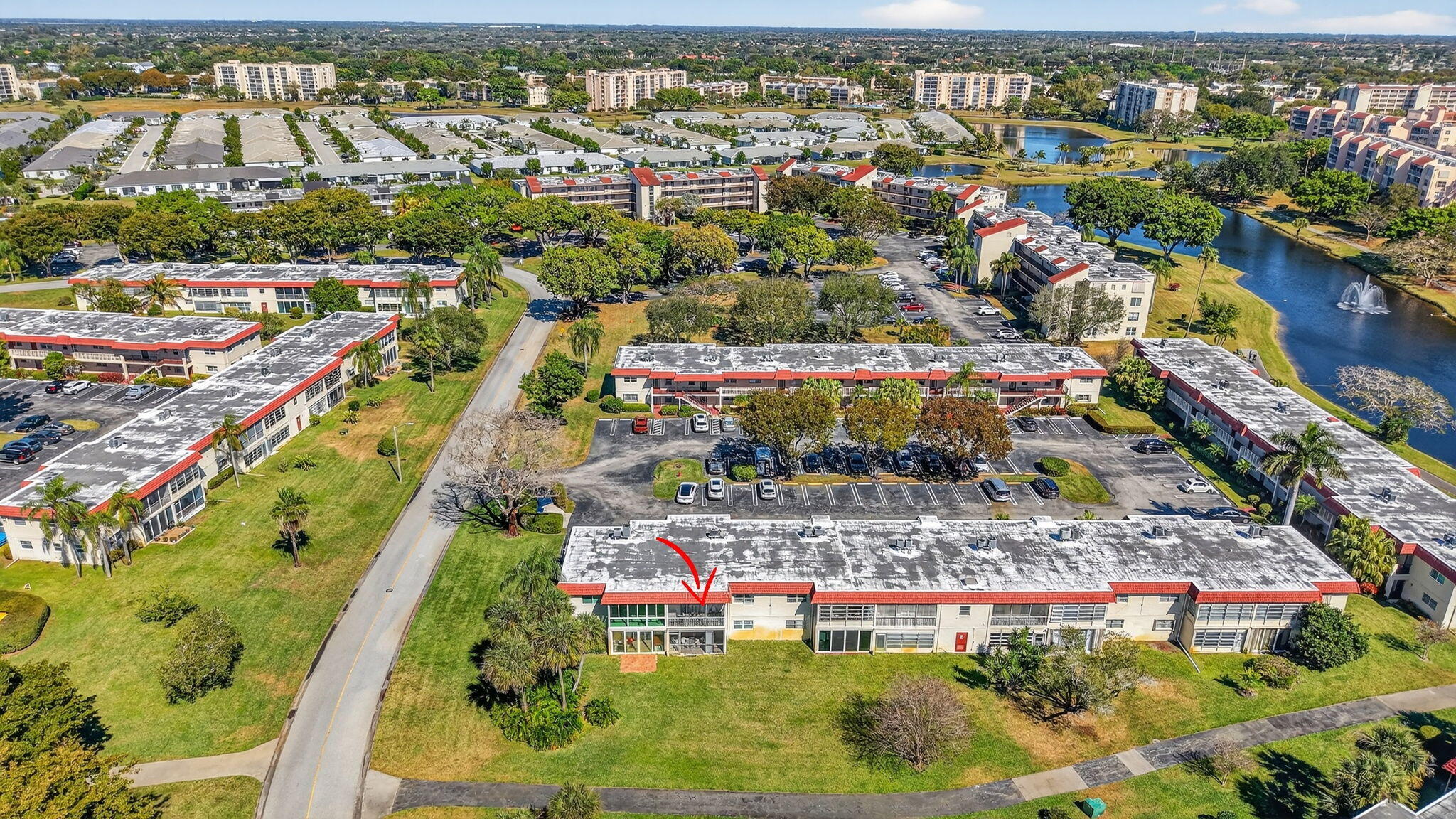 VILLAGES OF ORIOLE ABBEY CONDO - Residential