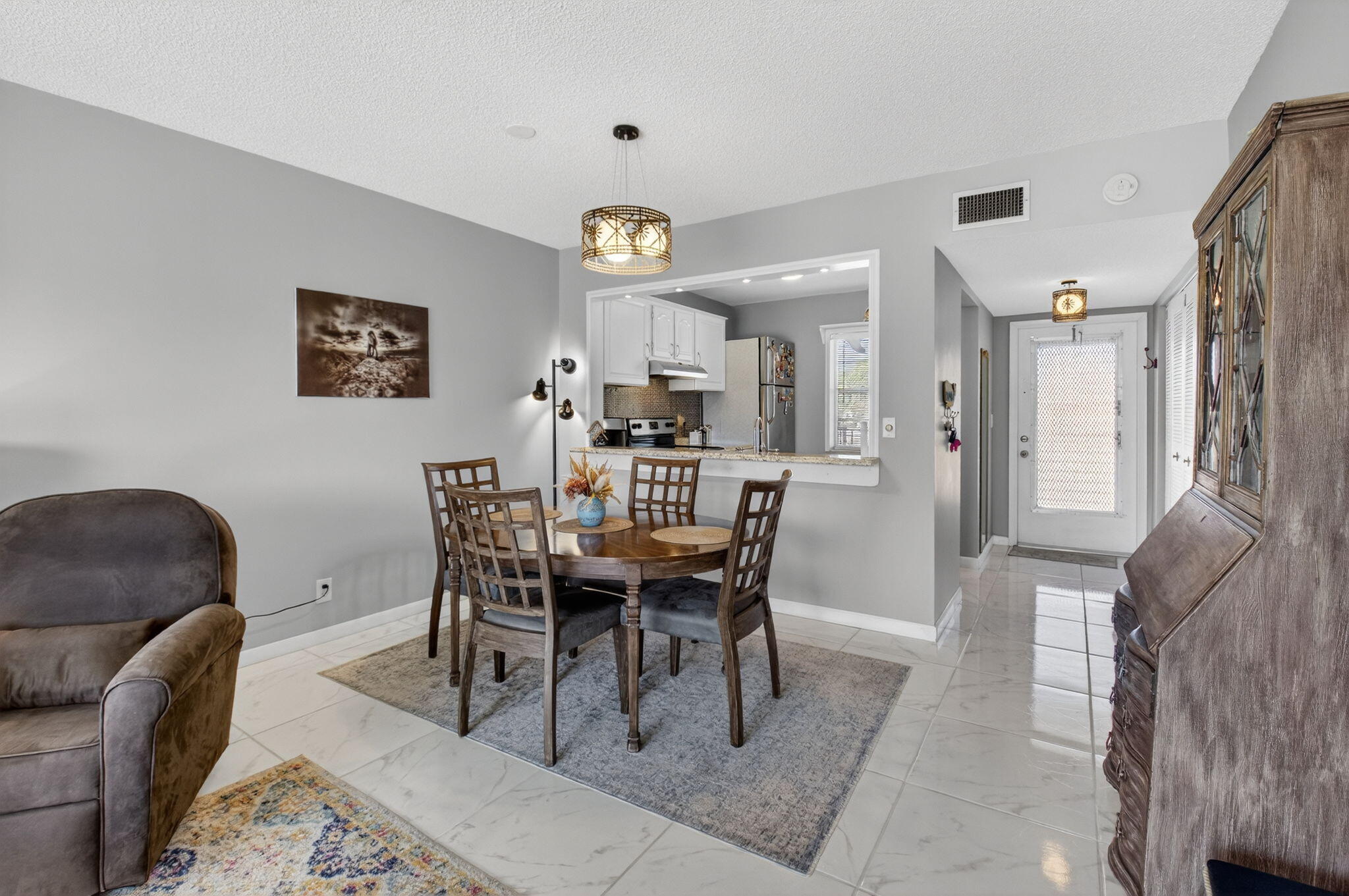 VILLAGES OF ORIOLE ABBEY CONDO - Residential