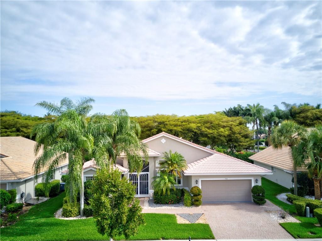 Photo of 7068 E Falls Rd, Boynton Beach, FL 33437 (MLS # F10281444)