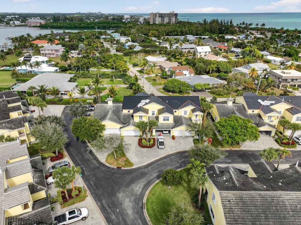 MARINER BAY - Residential