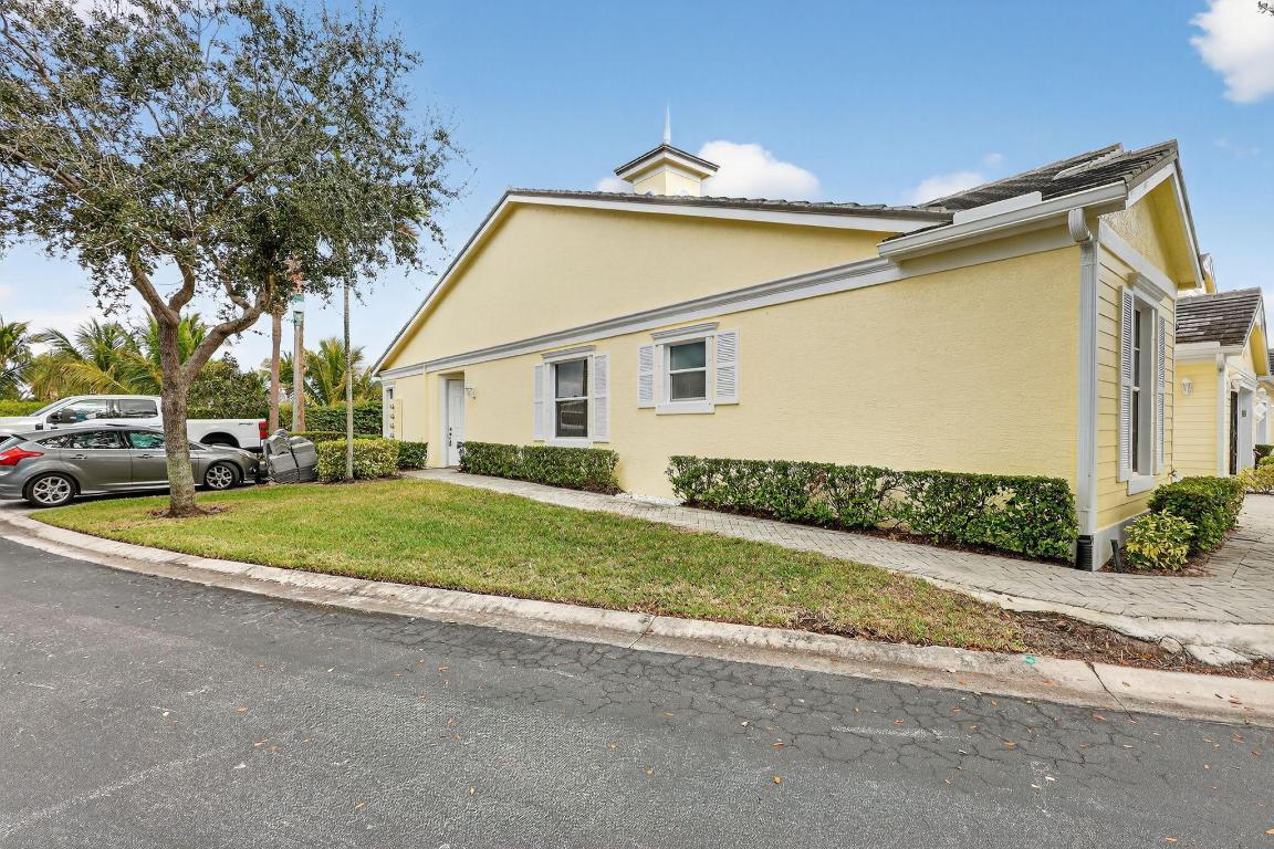 MARINER BAY - Residential