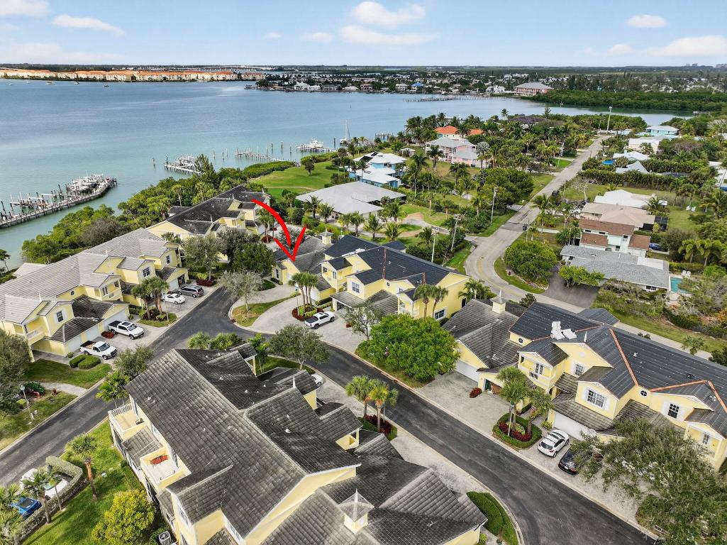 MARINER BAY - Residential