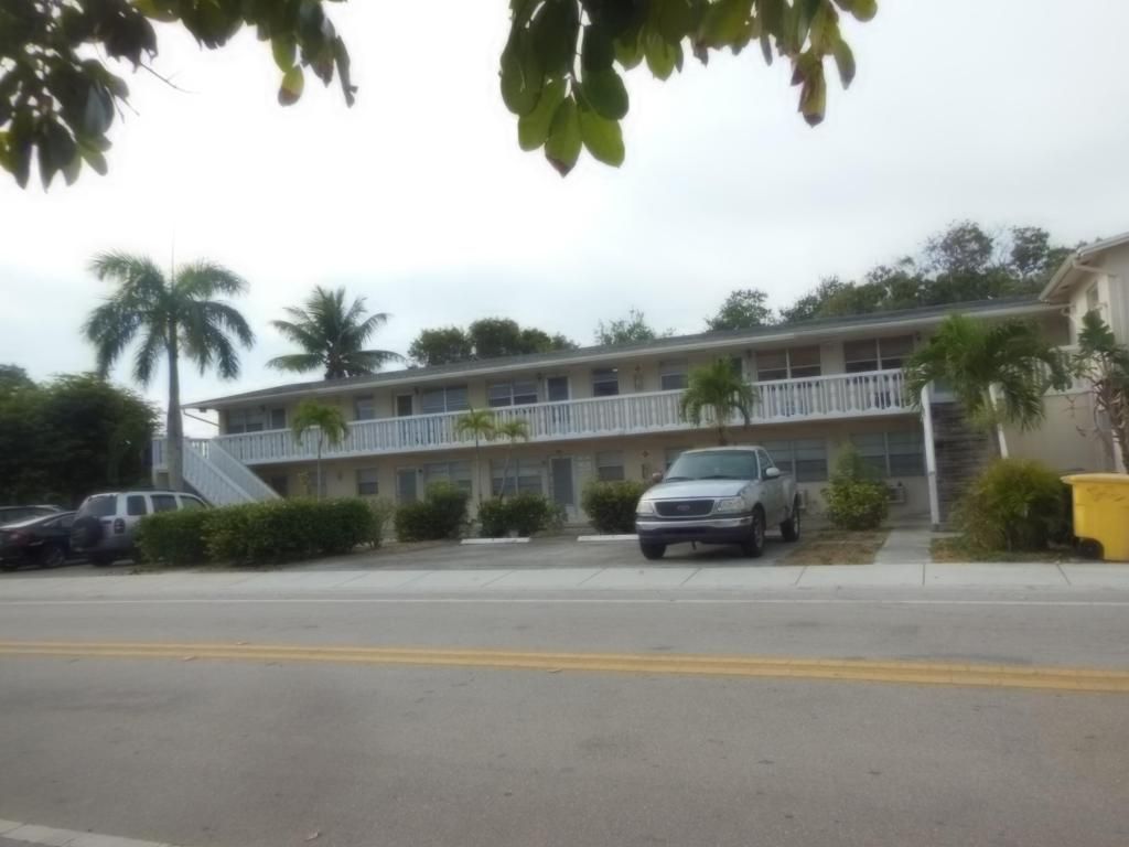 Photo of 201 S J Street #5, Lake Worth Beach, FL 33460 (MLS # R11075819)