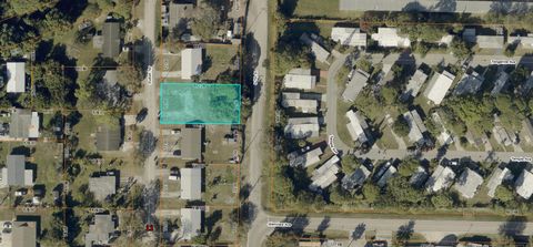 Photo of 3108 Duban Terrace, Fort Pierce, FL 34982 (MLS # B26023460)