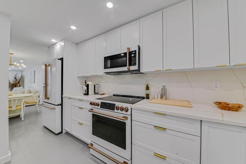 French VIllage - Residential Lease