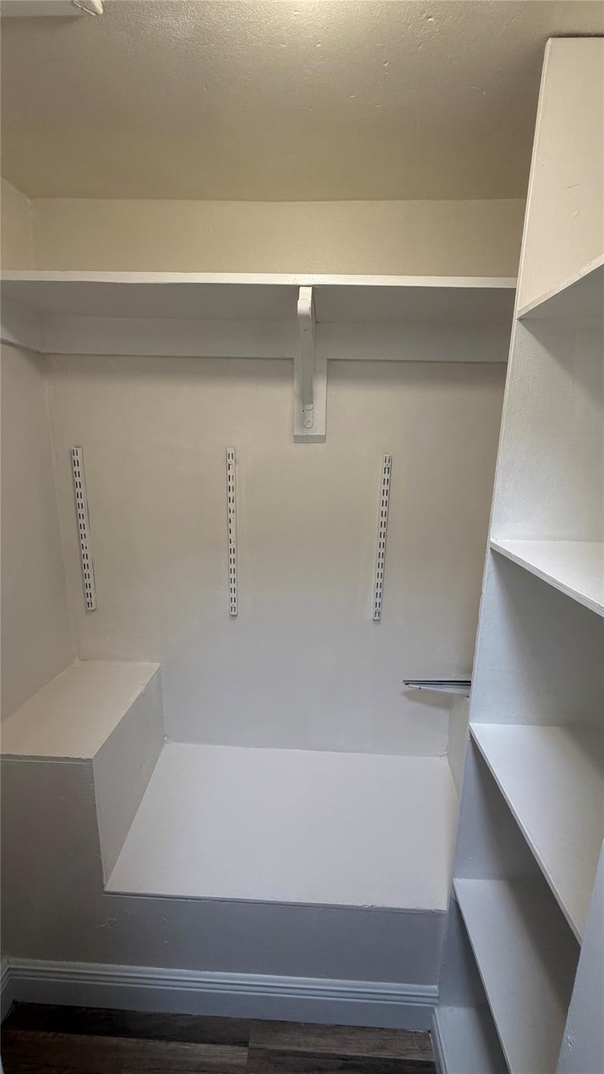 Tradewinds Apt Condo - Residential Lease