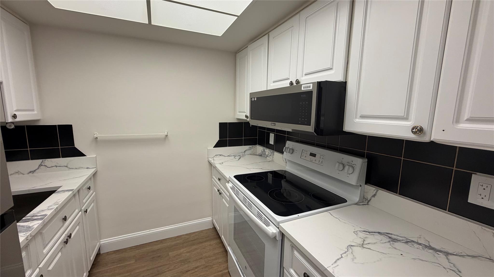 Tradewinds Apt Condo - Residential Lease