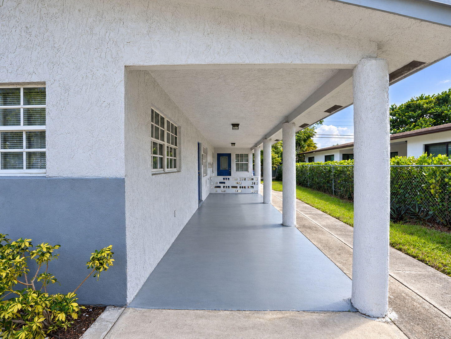 904 NE 10TH Avenue