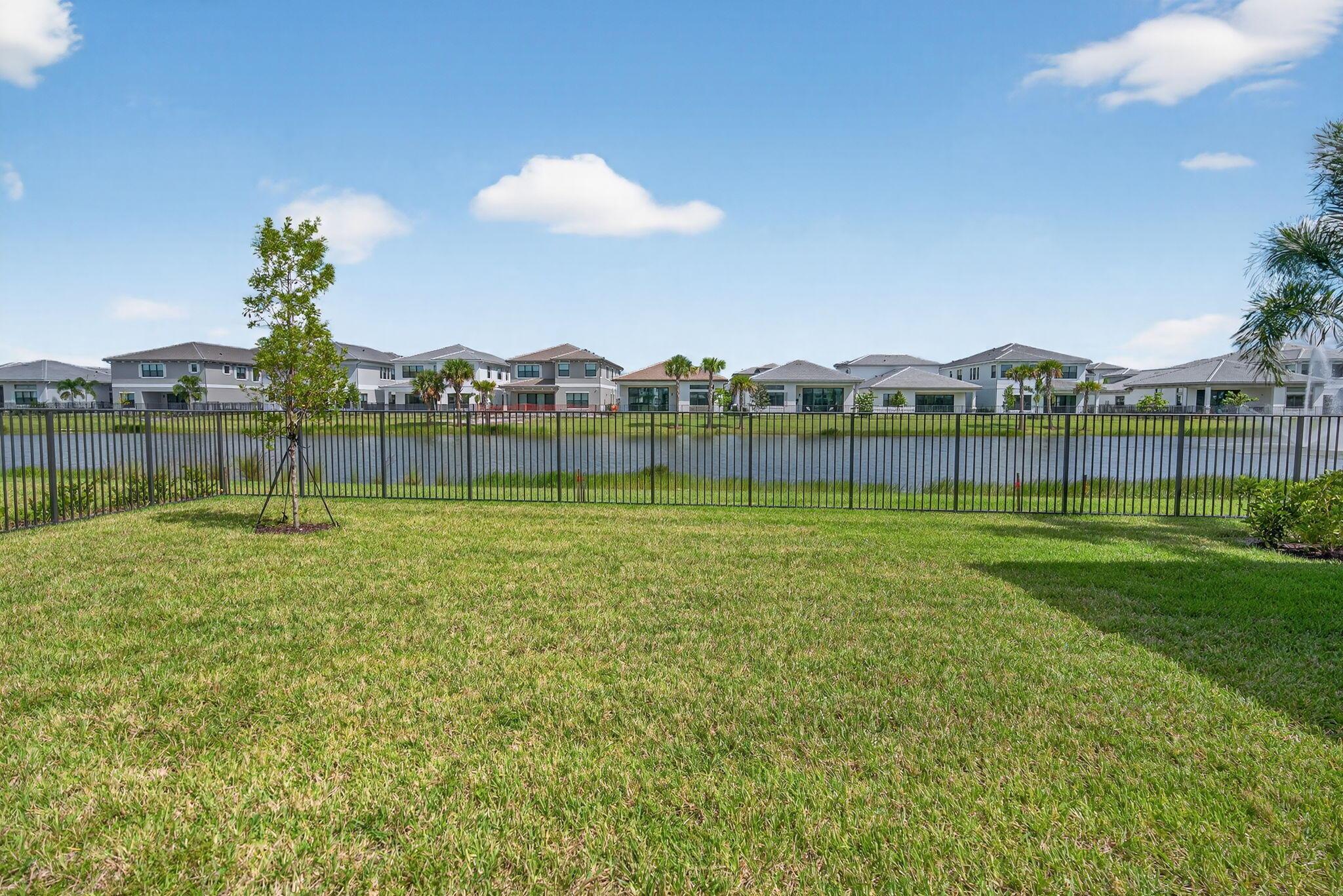 AVENIR POD - Residential Lease