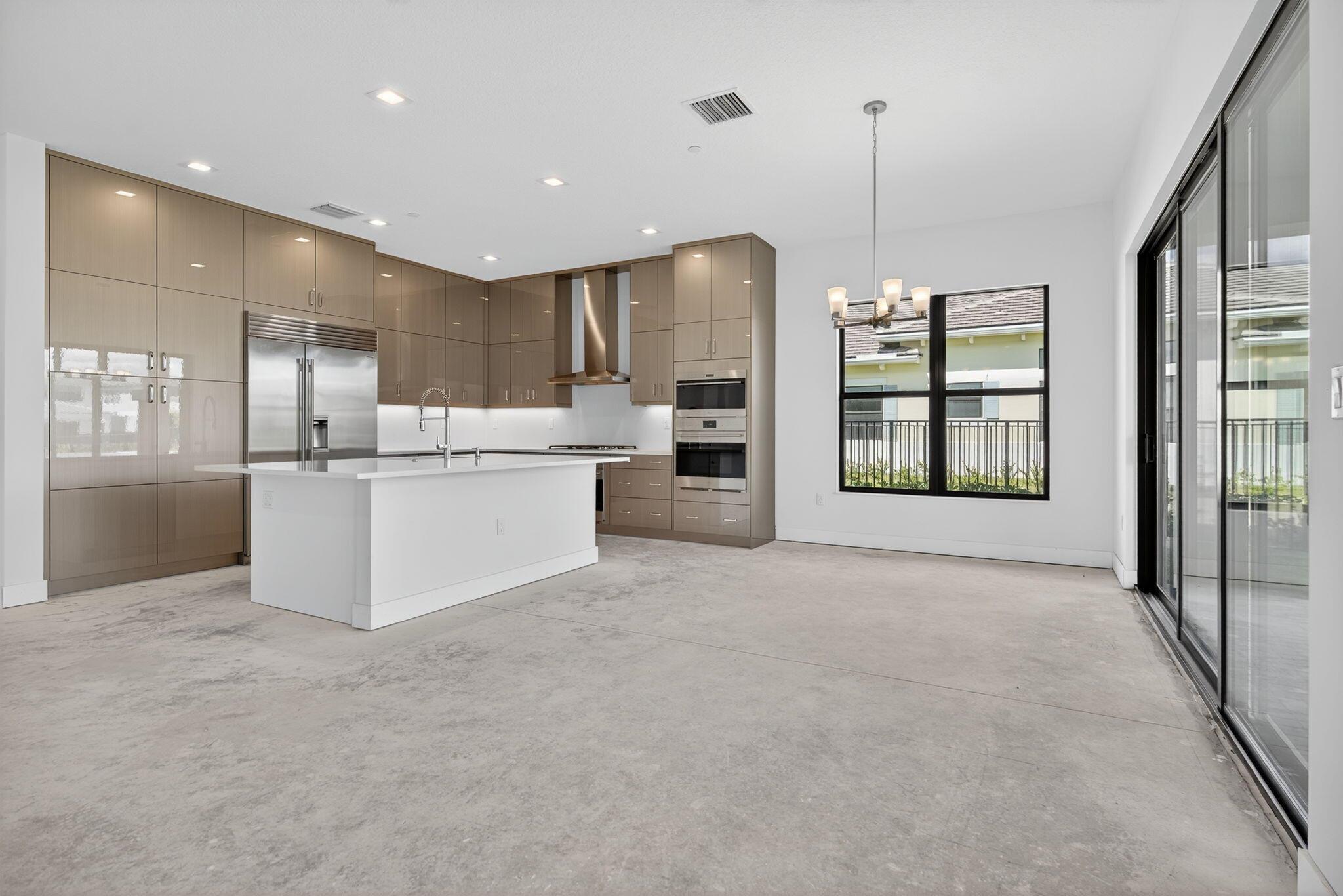 AVENIR POD - Residential Lease