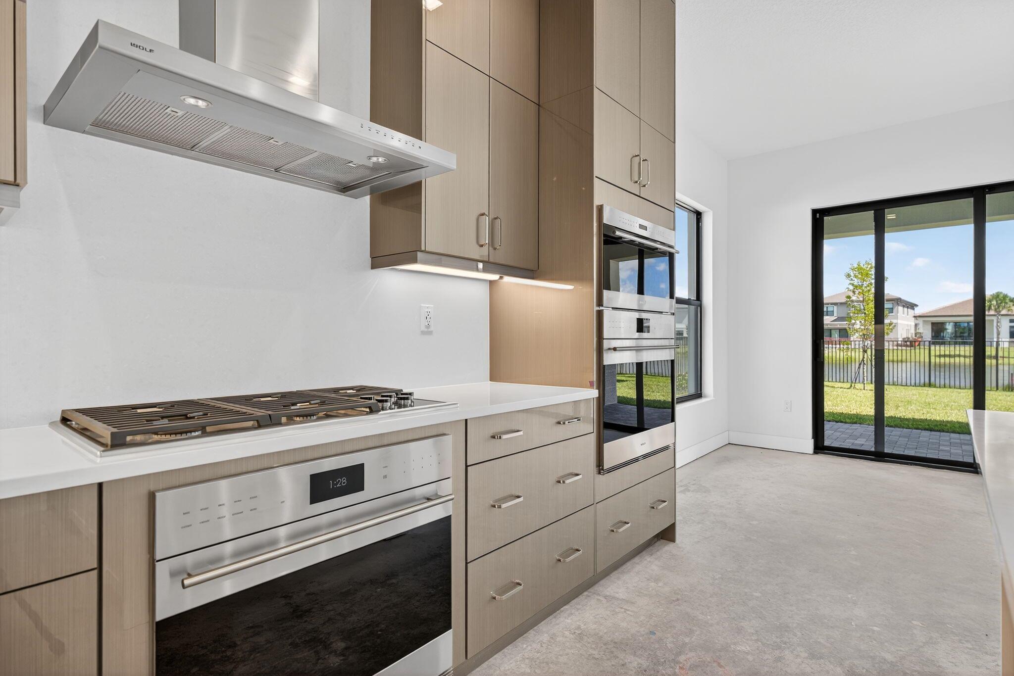 AVENIR POD - Residential Lease