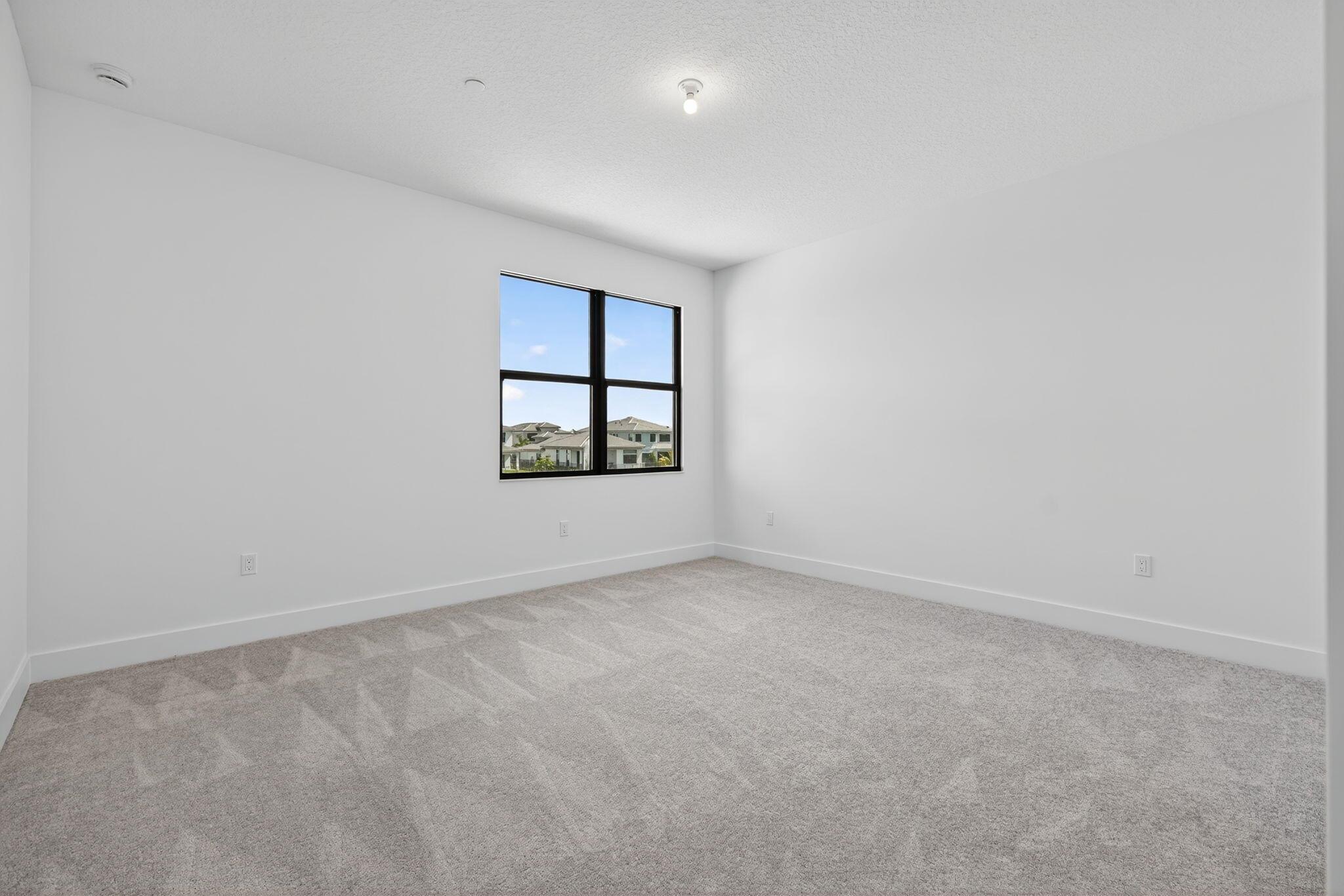 AVENIR POD - Residential Lease