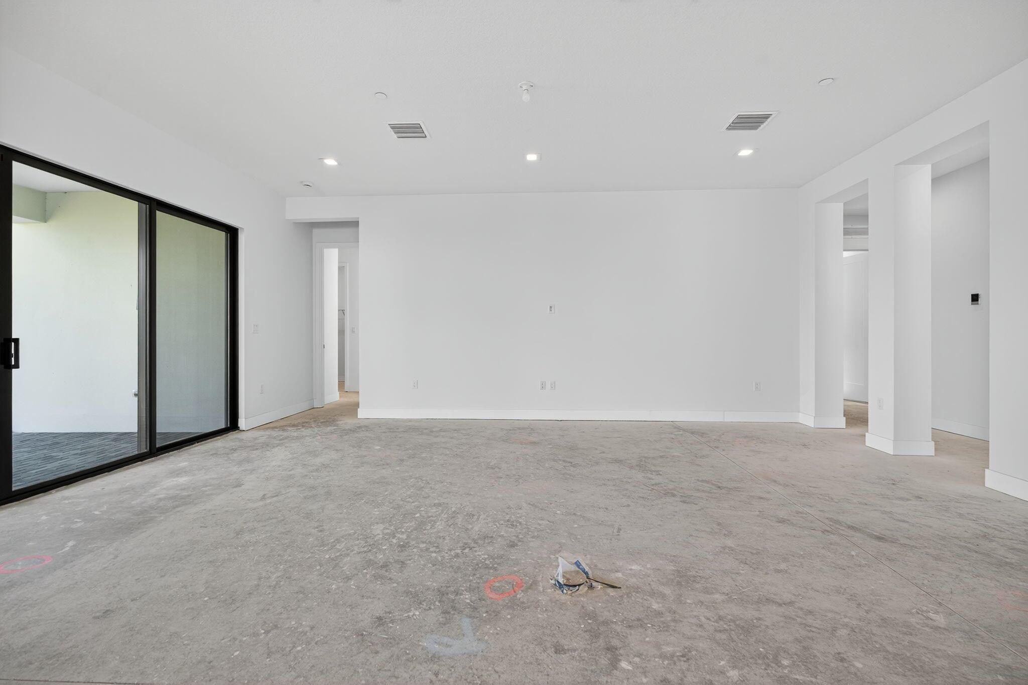 AVENIR POD - Residential Lease
