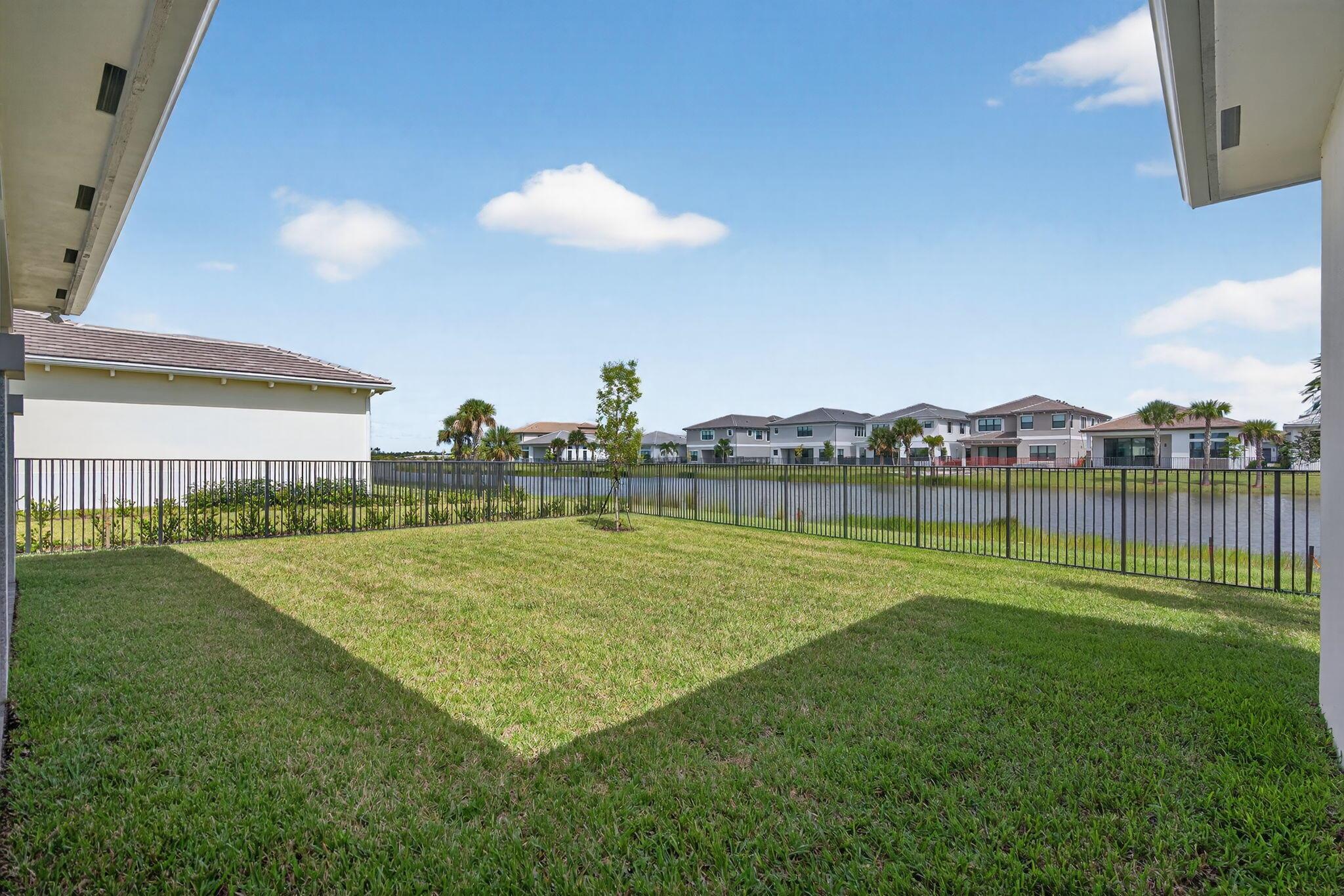 AVENIR POD - Residential Lease