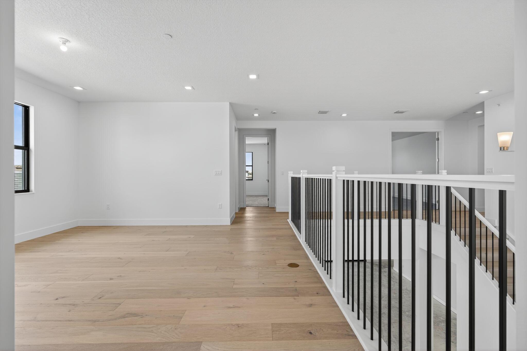 AVENIR POD - Residential Lease