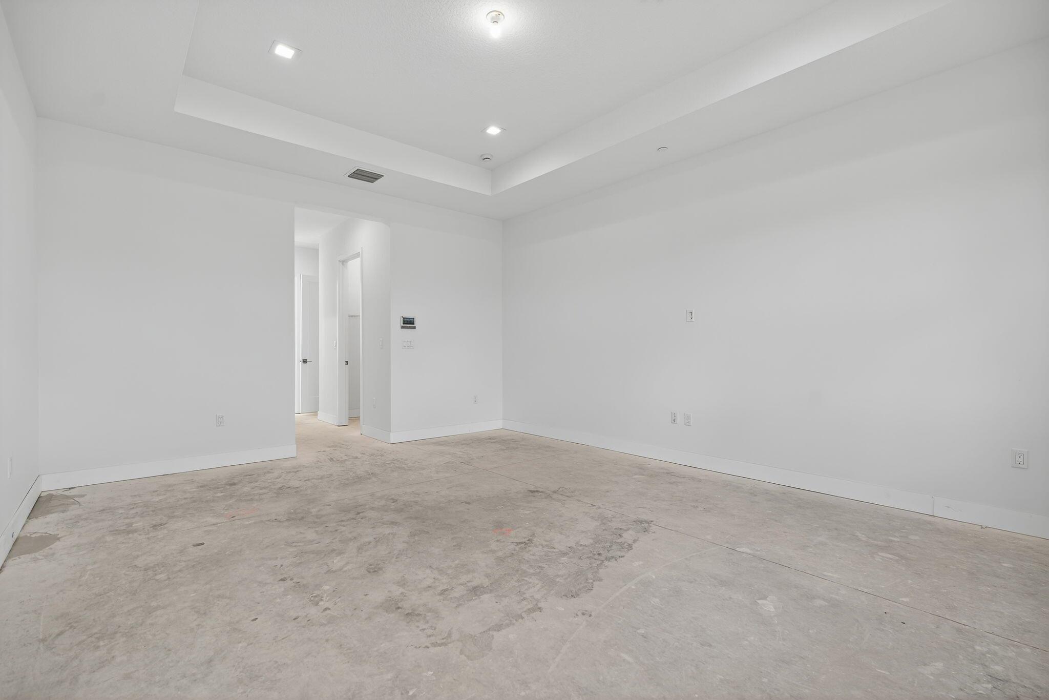 AVENIR POD - Residential Lease