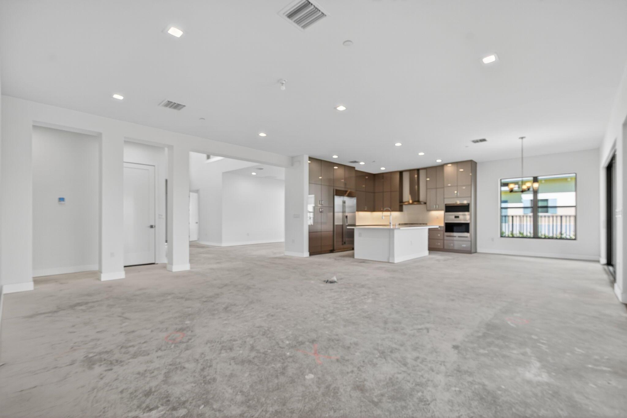 AVENIR POD - Residential Lease