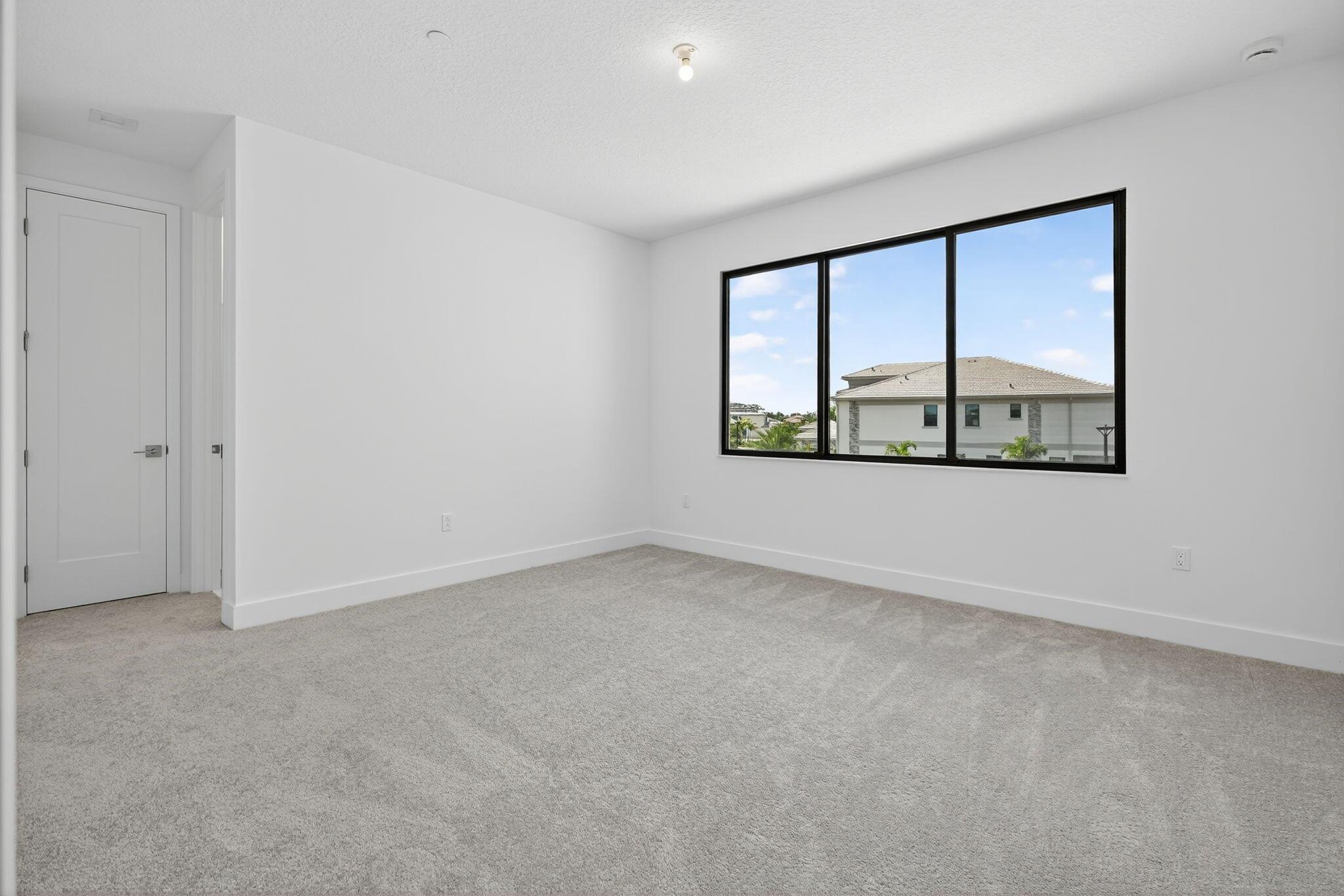 AVENIR POD - Residential Lease