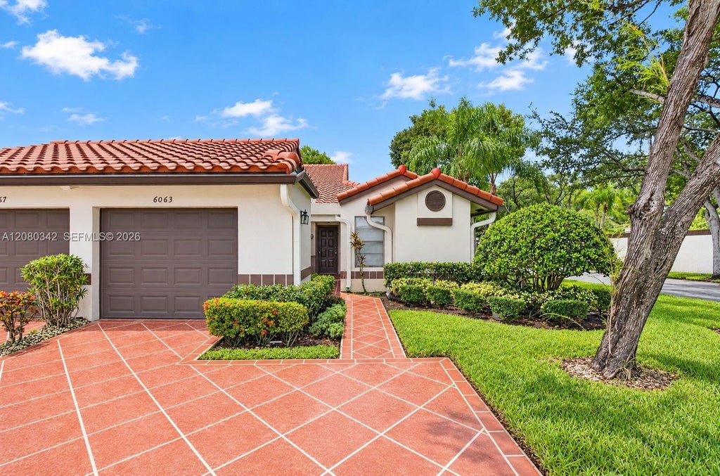 Photo of 6063 Kings Gate Circle #0, Delray Beach, FL 33484 (MLS # A12080342)