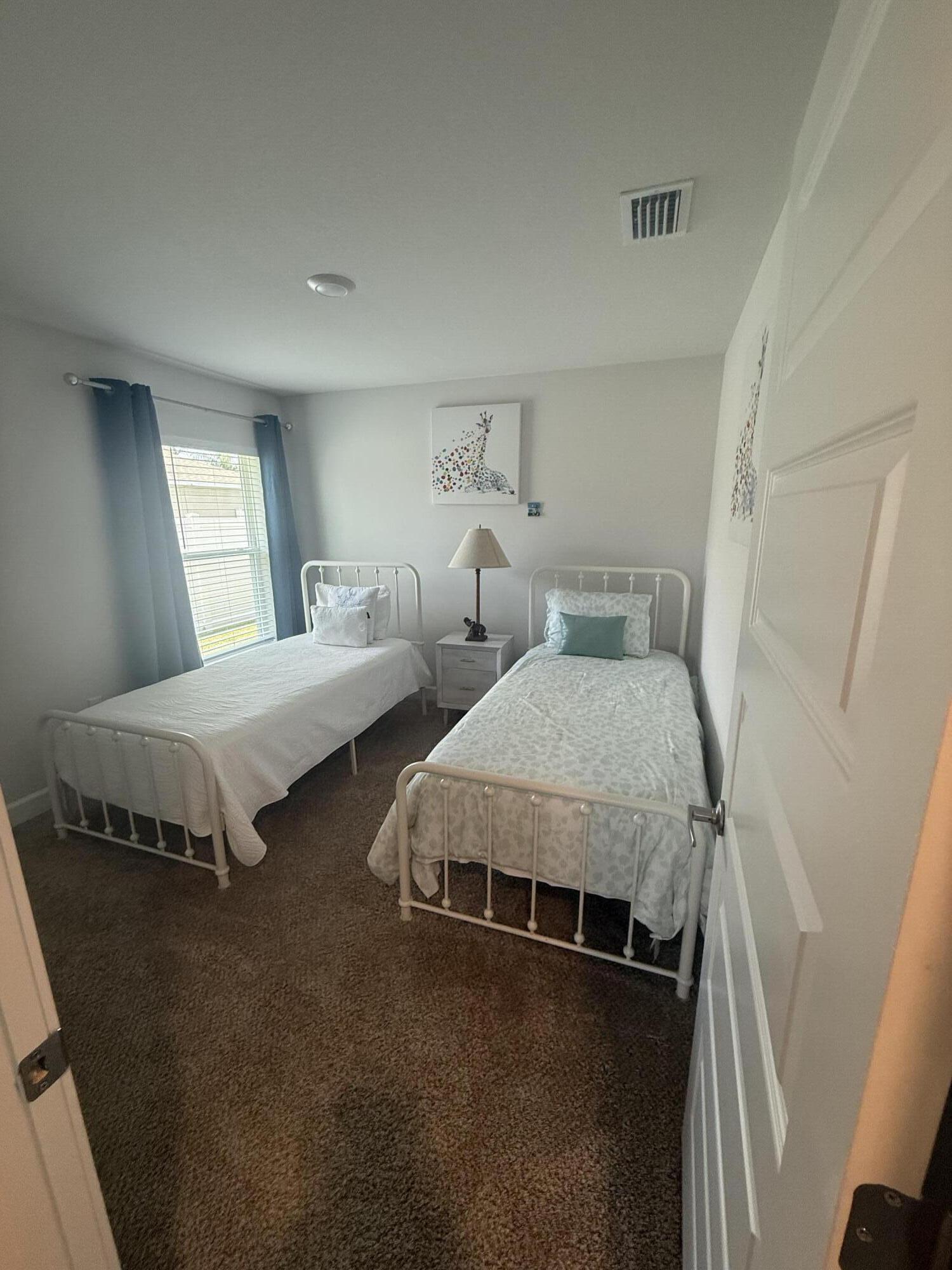 PORT ST LUCIE SECTION 40 - Residential Lease