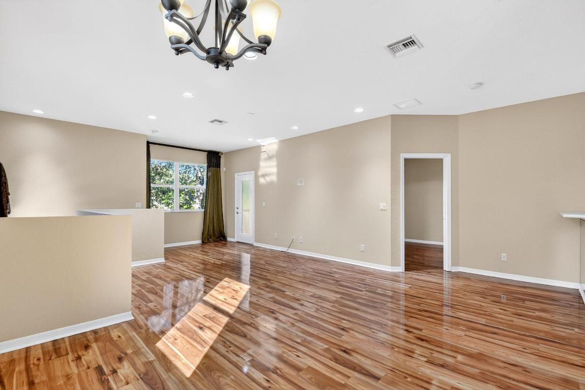 Magnolia Bay - Residential