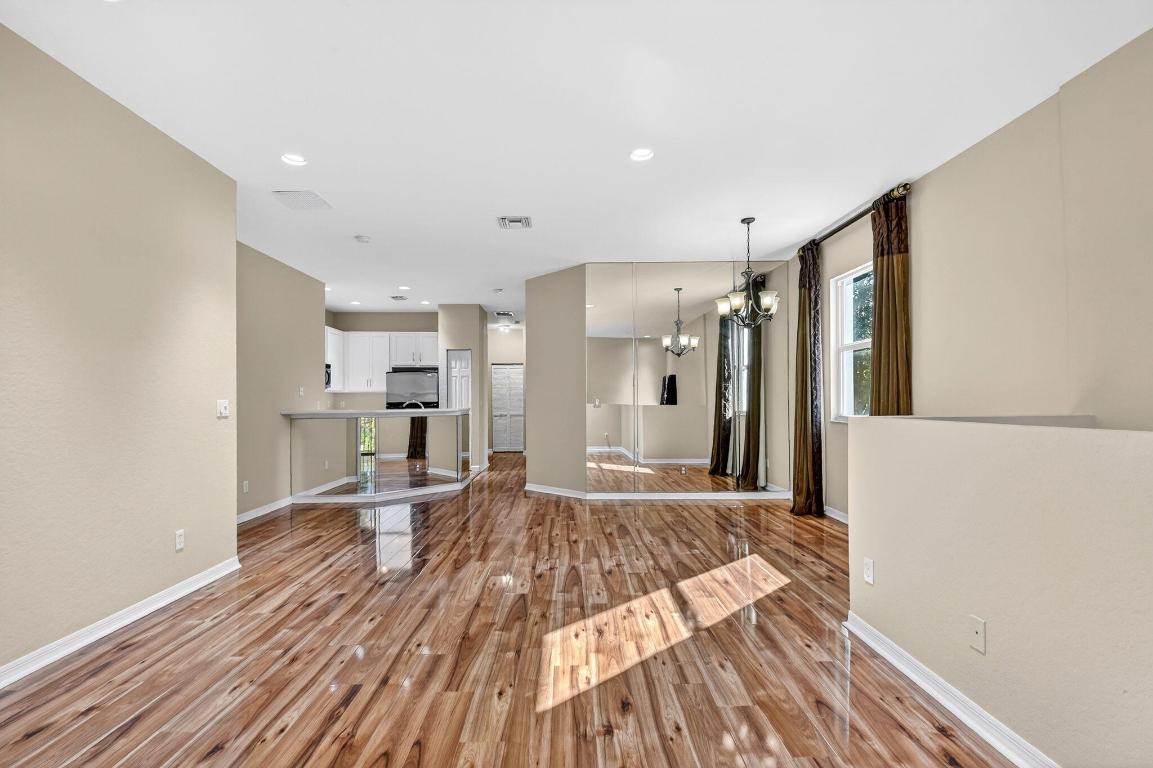 Magnolia Bay - Residential