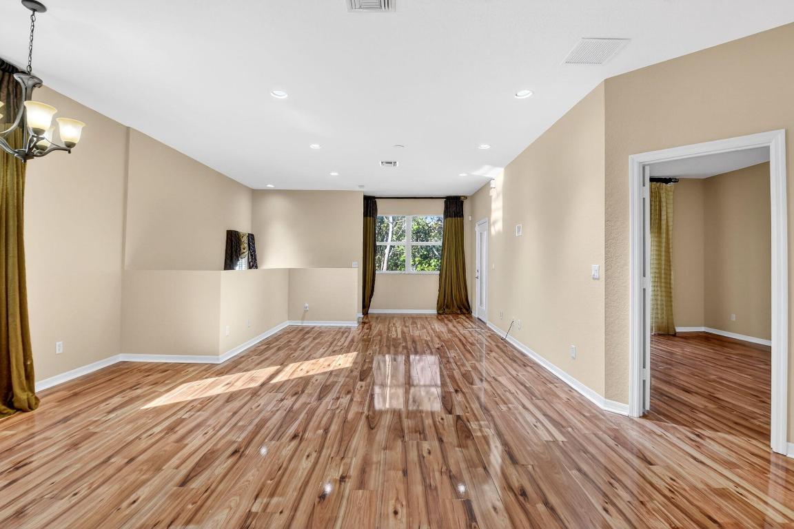 Magnolia Bay - Residential