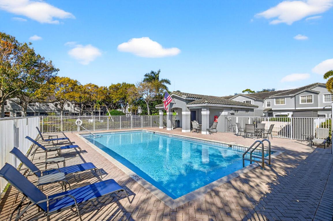 Magnolia Bay - Residential