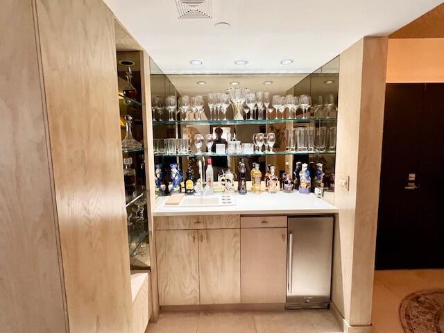 HILLSBORO OCEAN CLUB COND - Residential