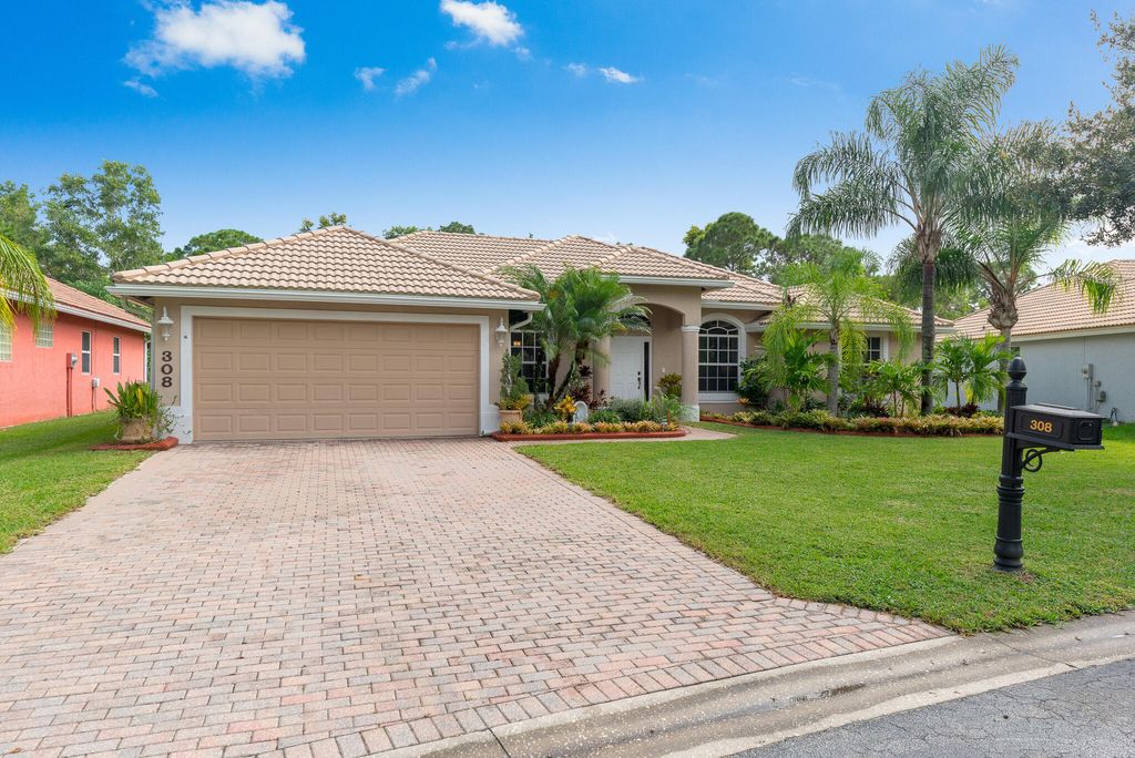 Photo of 308 SW Egret Landing, Port Saint Lucie, FL 34953 (MLS # R11036115)