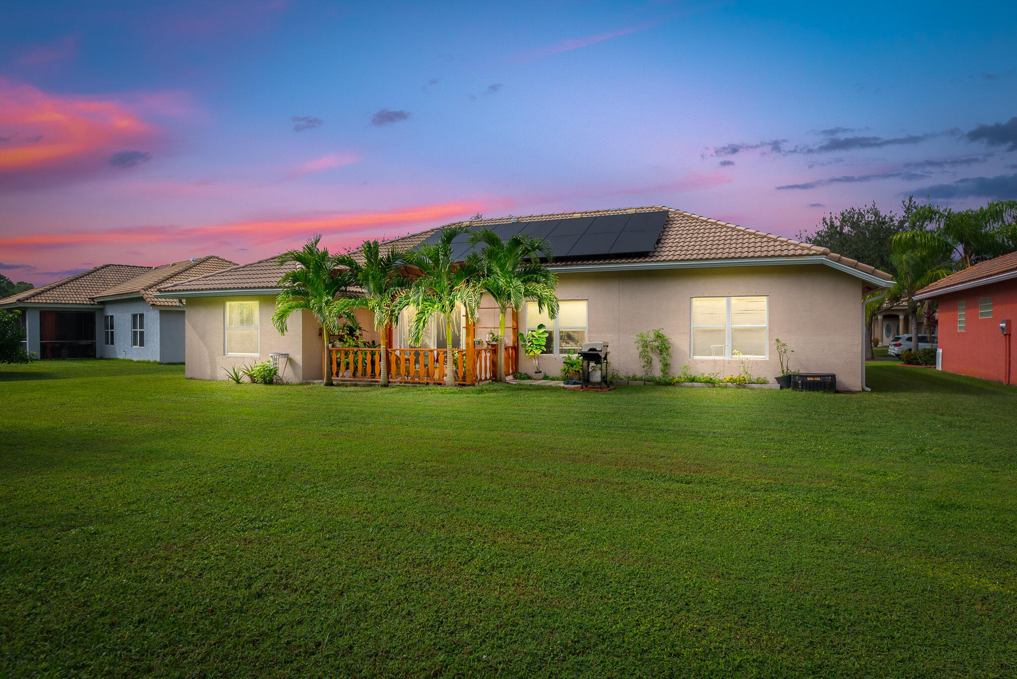 SAWGRASS LAKES PHASE 4 - Residential