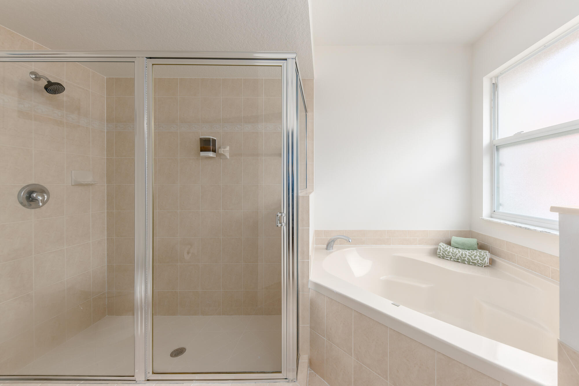 SAWGRASS LAKES PHASE 4 - Residential