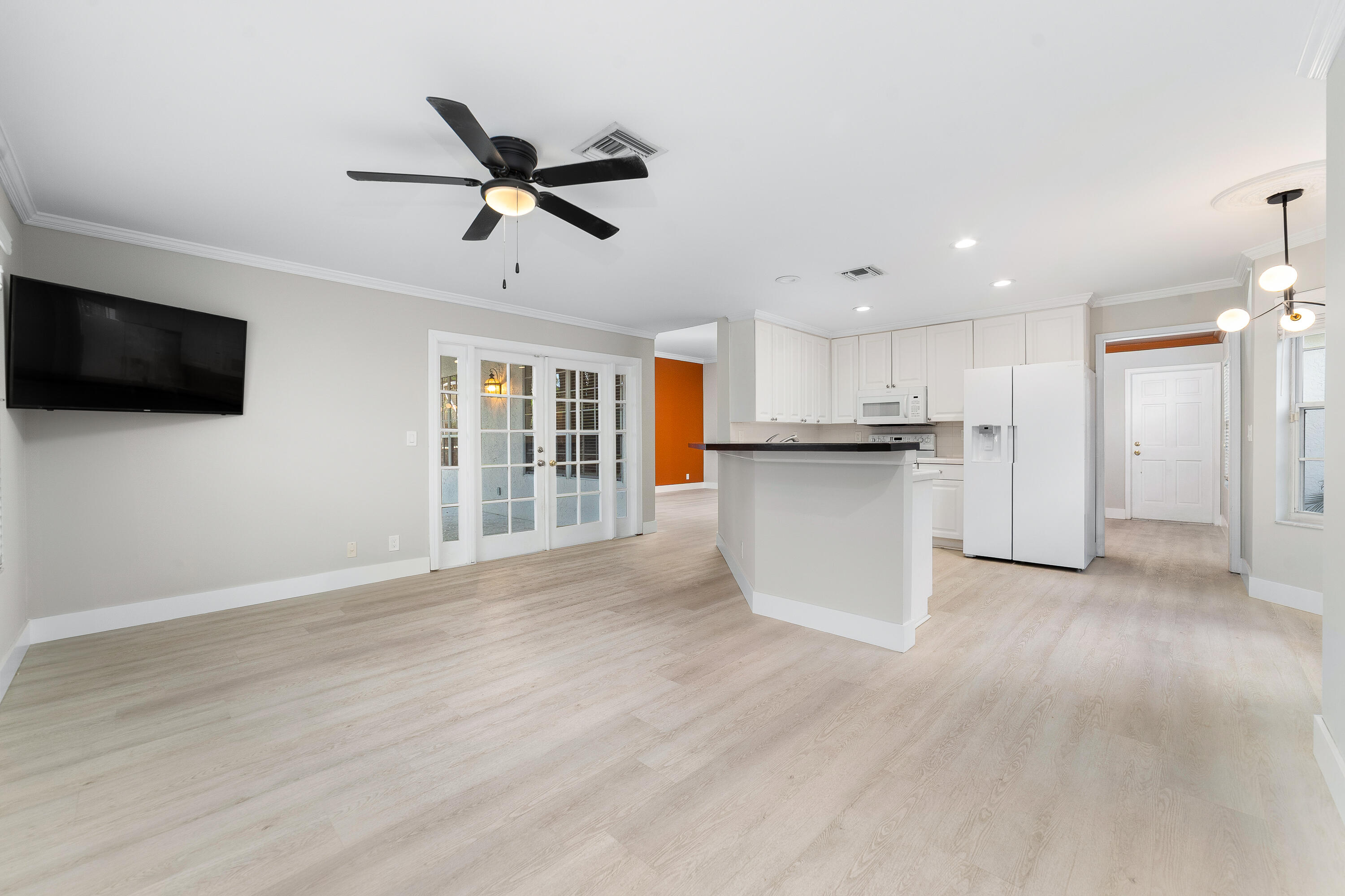 EMERALD FOREST OF WELLINGTON - Residential