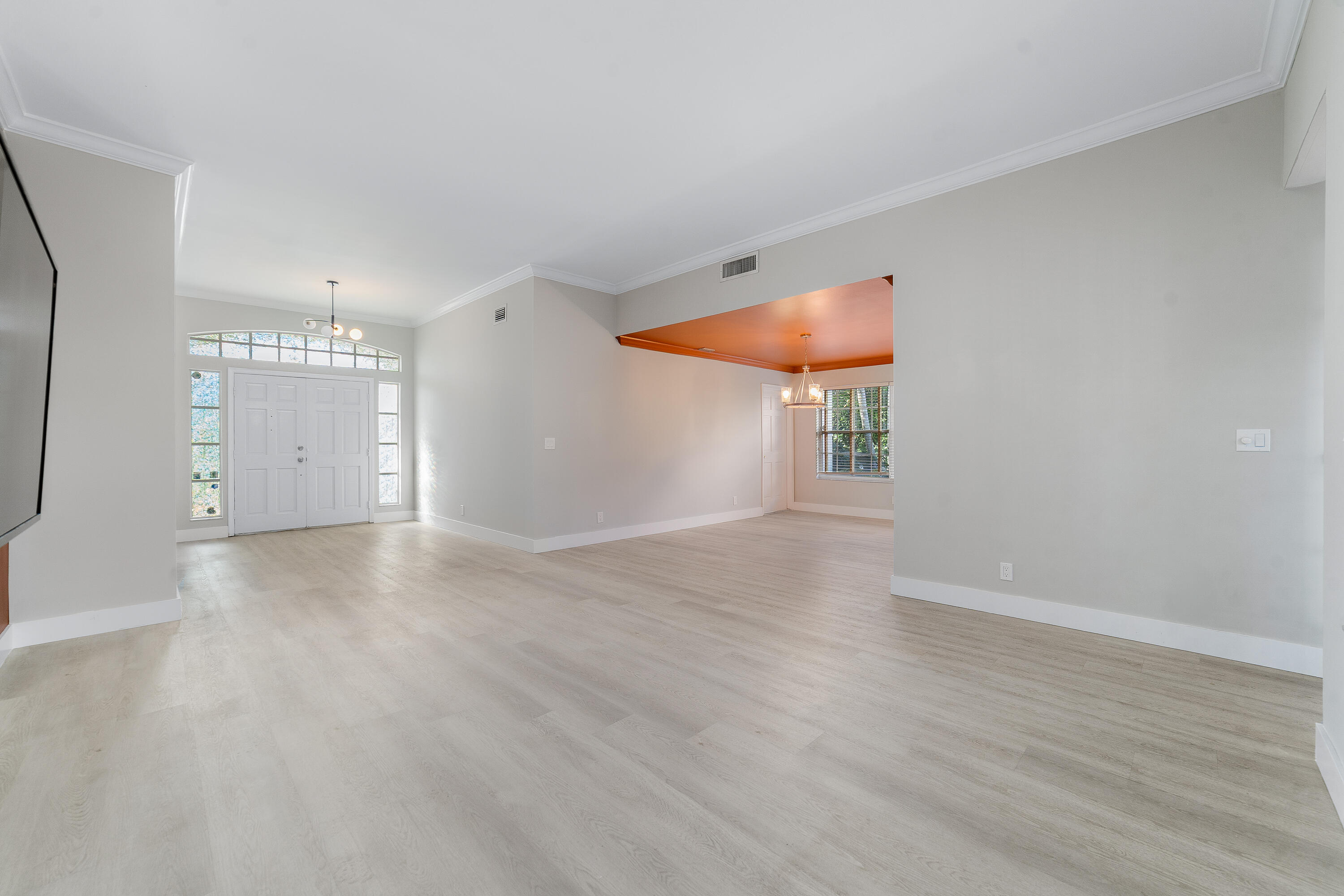 EMERALD FOREST OF WELLINGTON - Residential