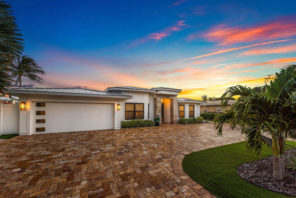 Photo of 680 NE Harbour Drive, Boca Raton, FL 33431 (MLS # R11168133)