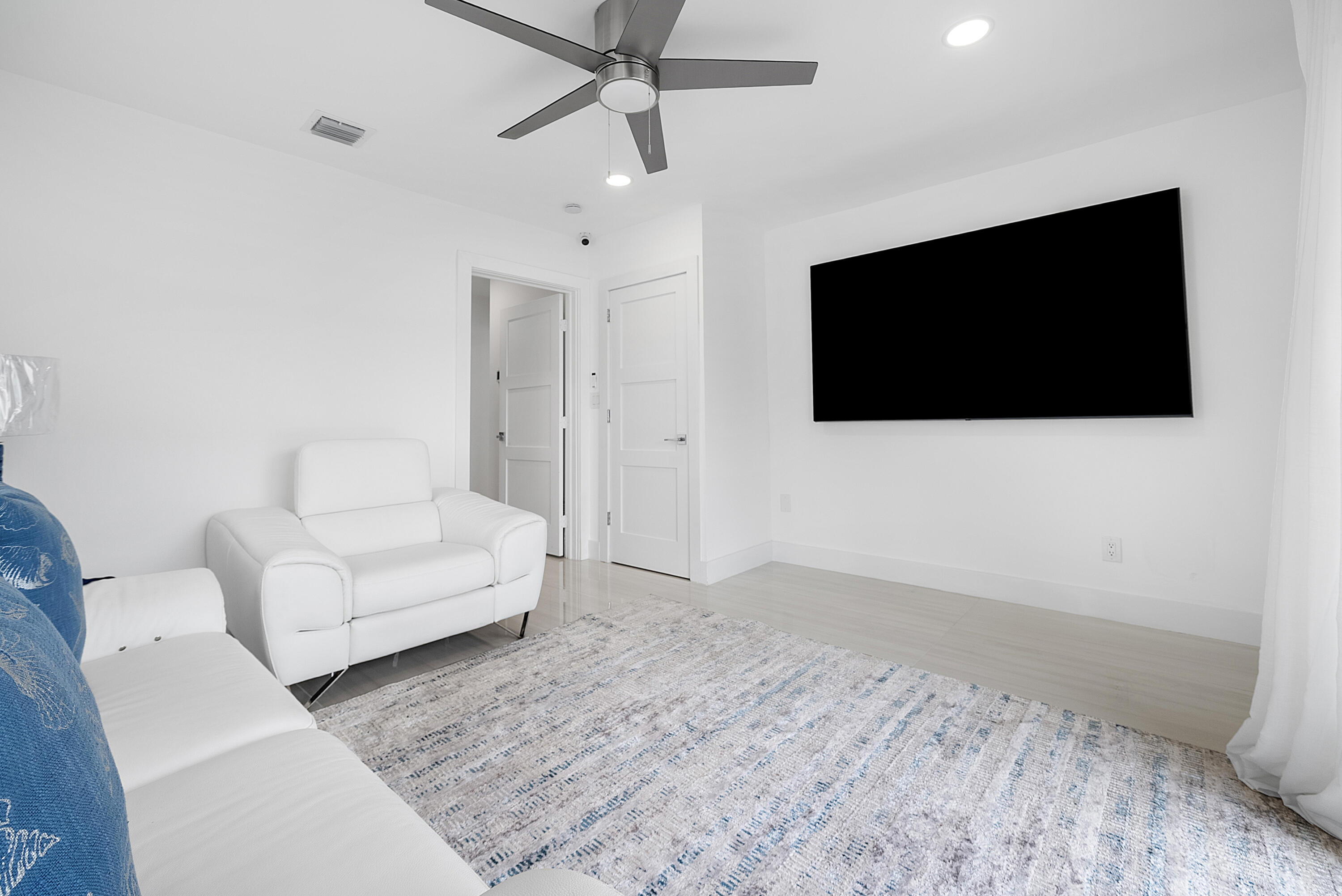 Harbour East - Residential