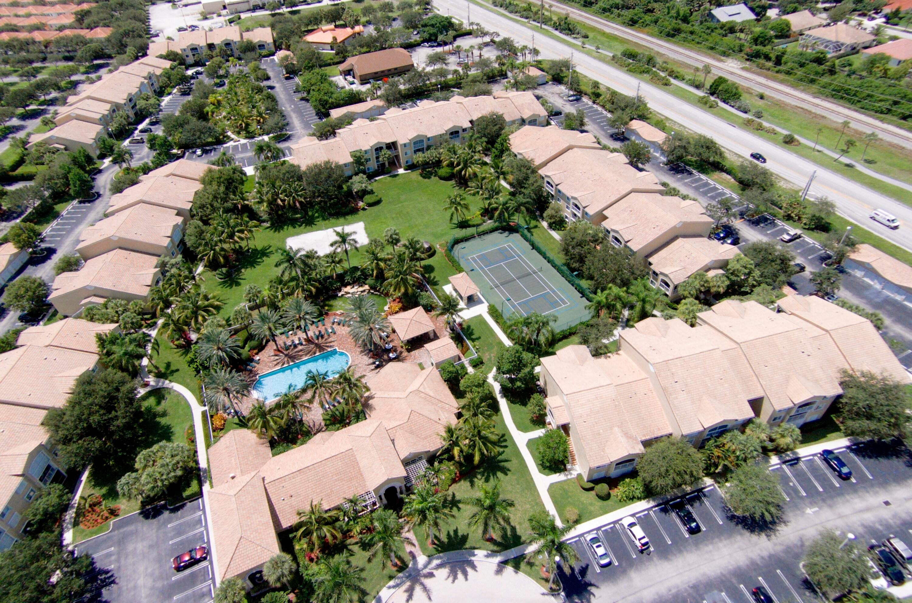 248 VILLAGE Boulevard 3107
