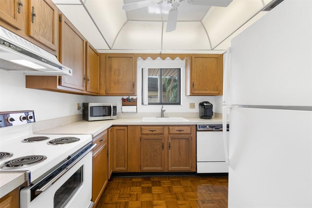 Photo of 412 Southwind Drive #B2, North Palm Beach, FL 33408 (MLS # R10789800)