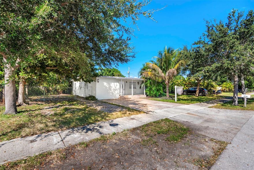 Welcome To Your New Investment. Large 3 Bed 2 Bath Home In The Heart Of Pompano Beach Ready For The Perfect Investor Who Is Ready To Make This Property Shine Again. Property Is In Need Of Repair.  Looking For A Cash Or Hard Money Buyer. OWNER WOULD CONSIDER FINANCING WITH A LARGE DOWN PAYMENT!!  Please click on Schedule A Showing for appointment. Thank you.