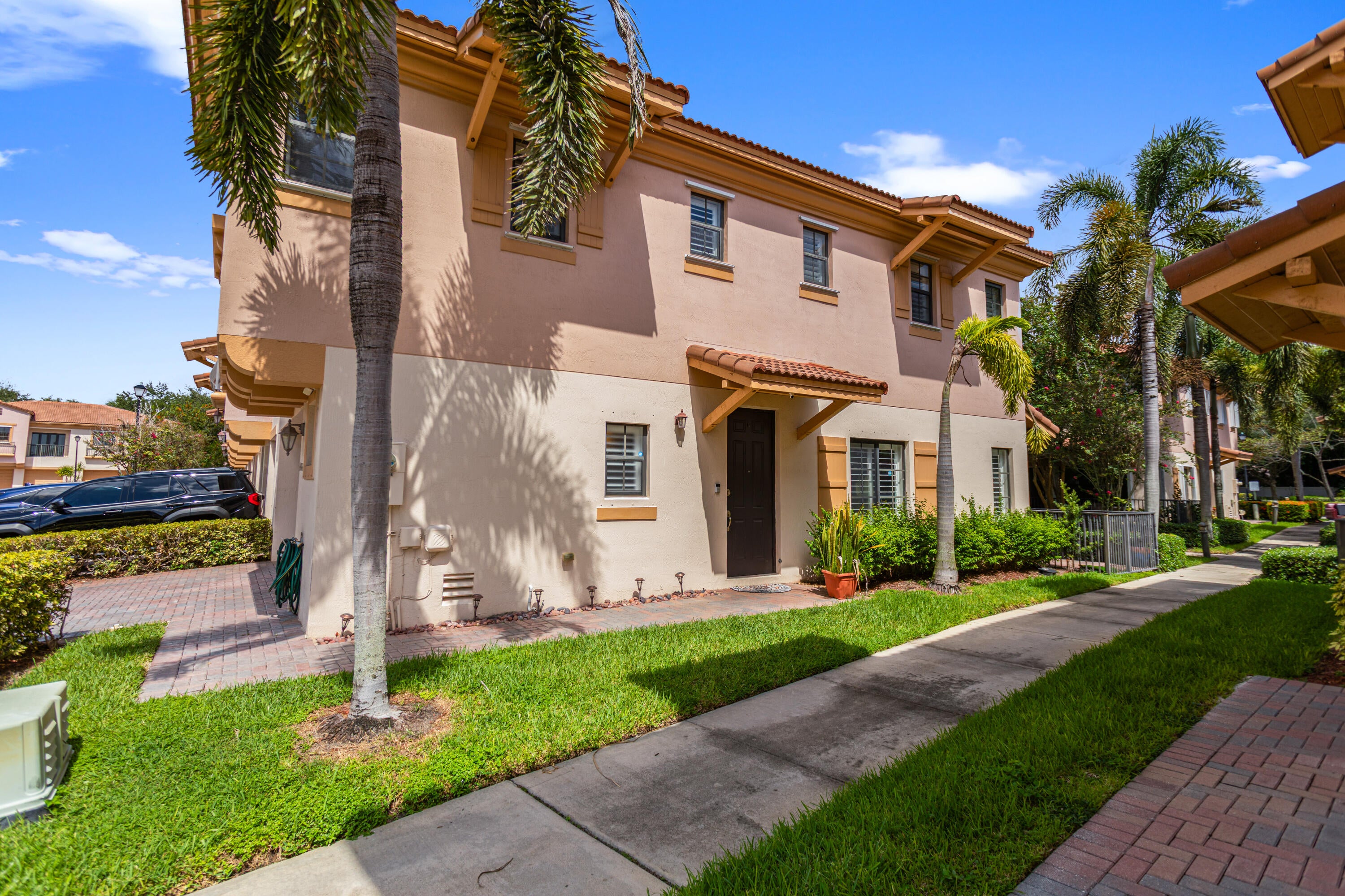 4783 PRESERVE Street, Coconut Creek, FL, 33073/$489,000 3 4783 PRESERVE Street