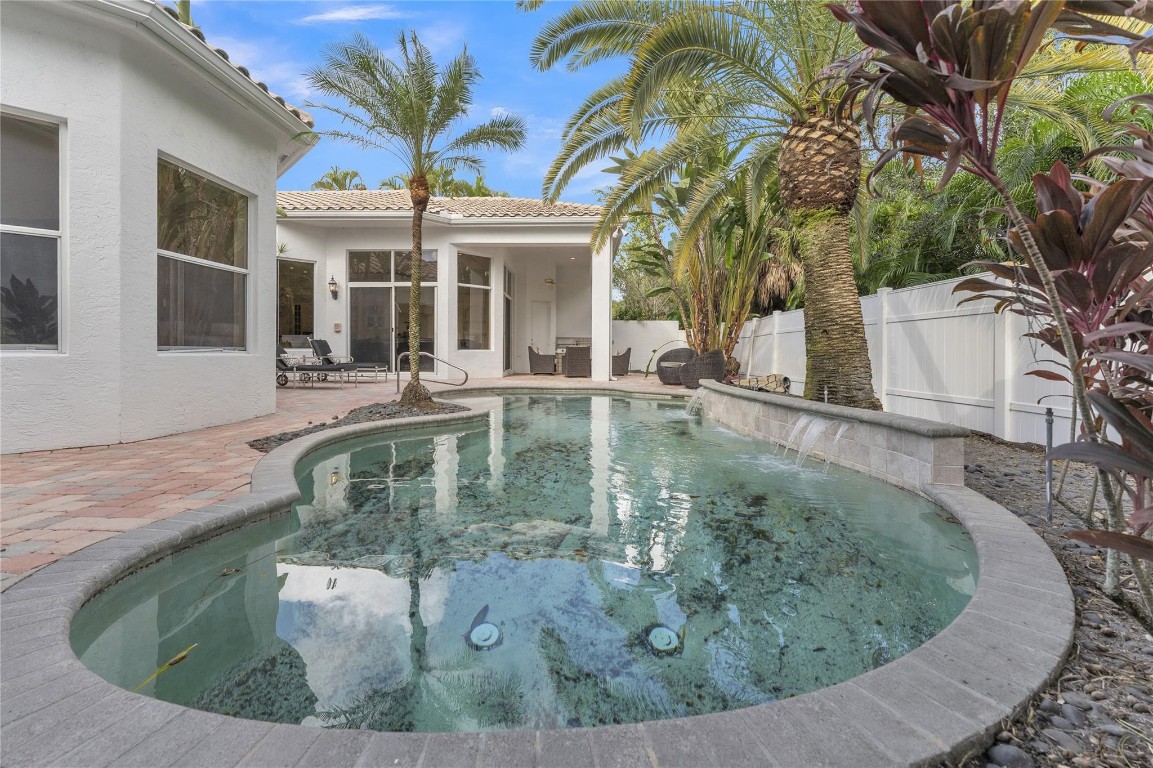 Bristol Pointe - Residential