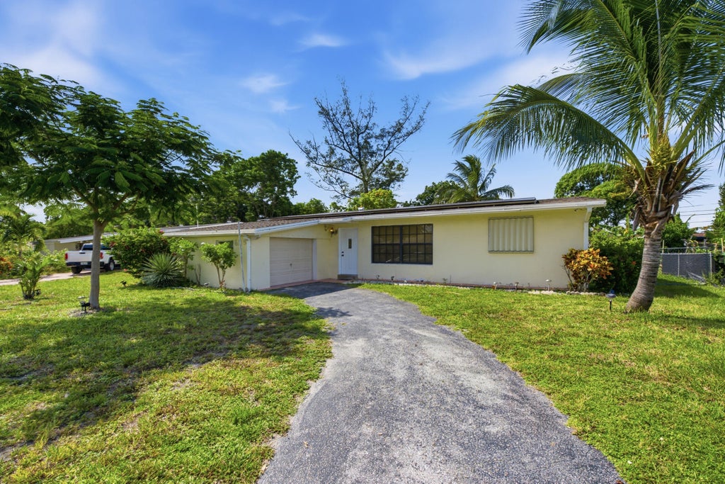 Photo of 6115 SW 3rd Street, Margate, FL 33068 (MLS # B26056867)