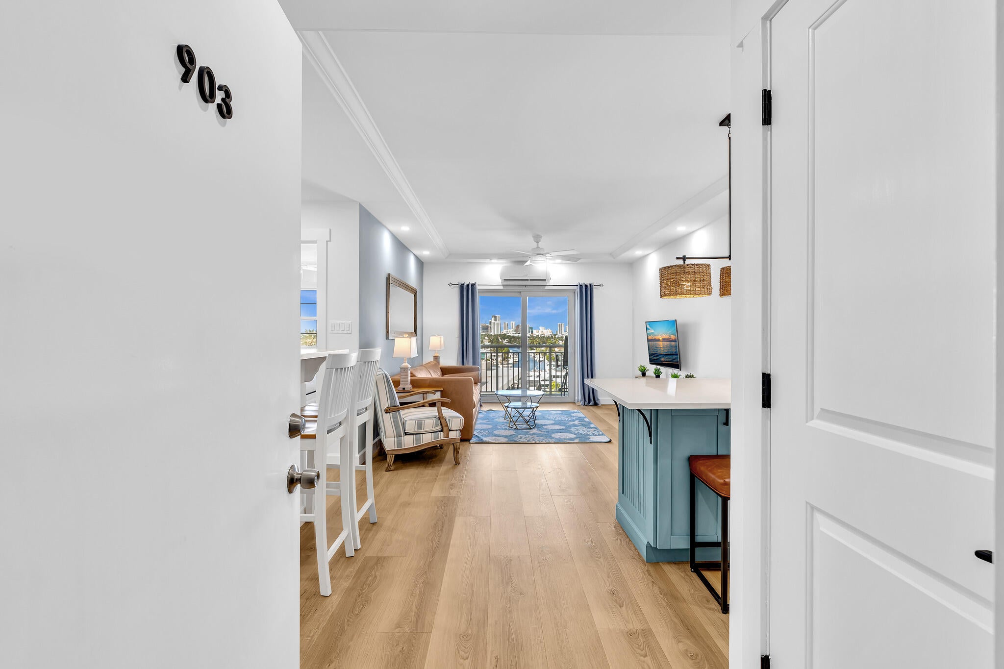 200 S BIRCH Road 903