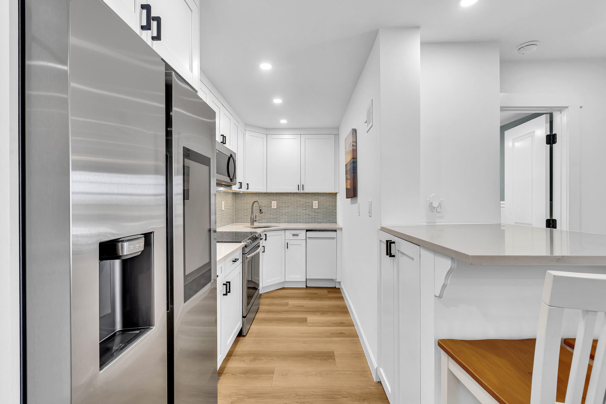 200 S BIRCH Road 903