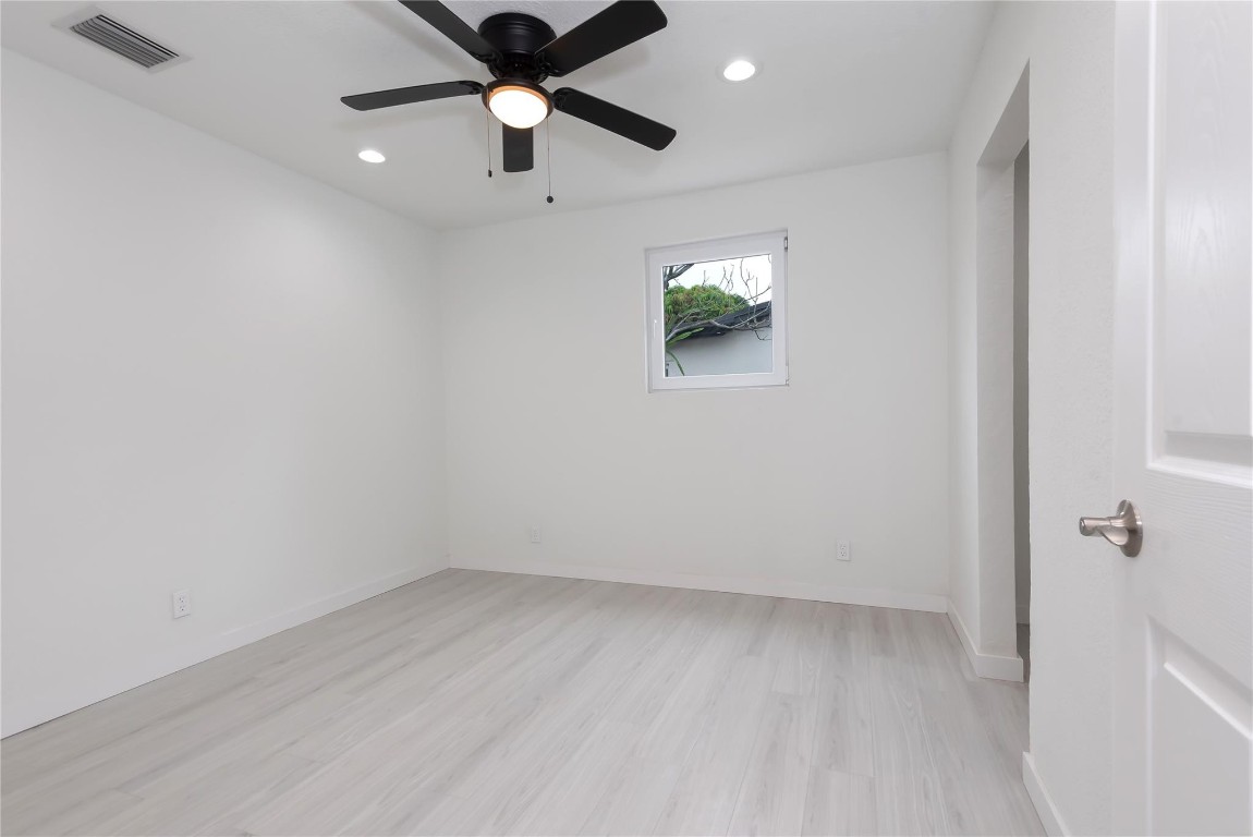 Acres Lake Estates 54-1 B - Residential Lease