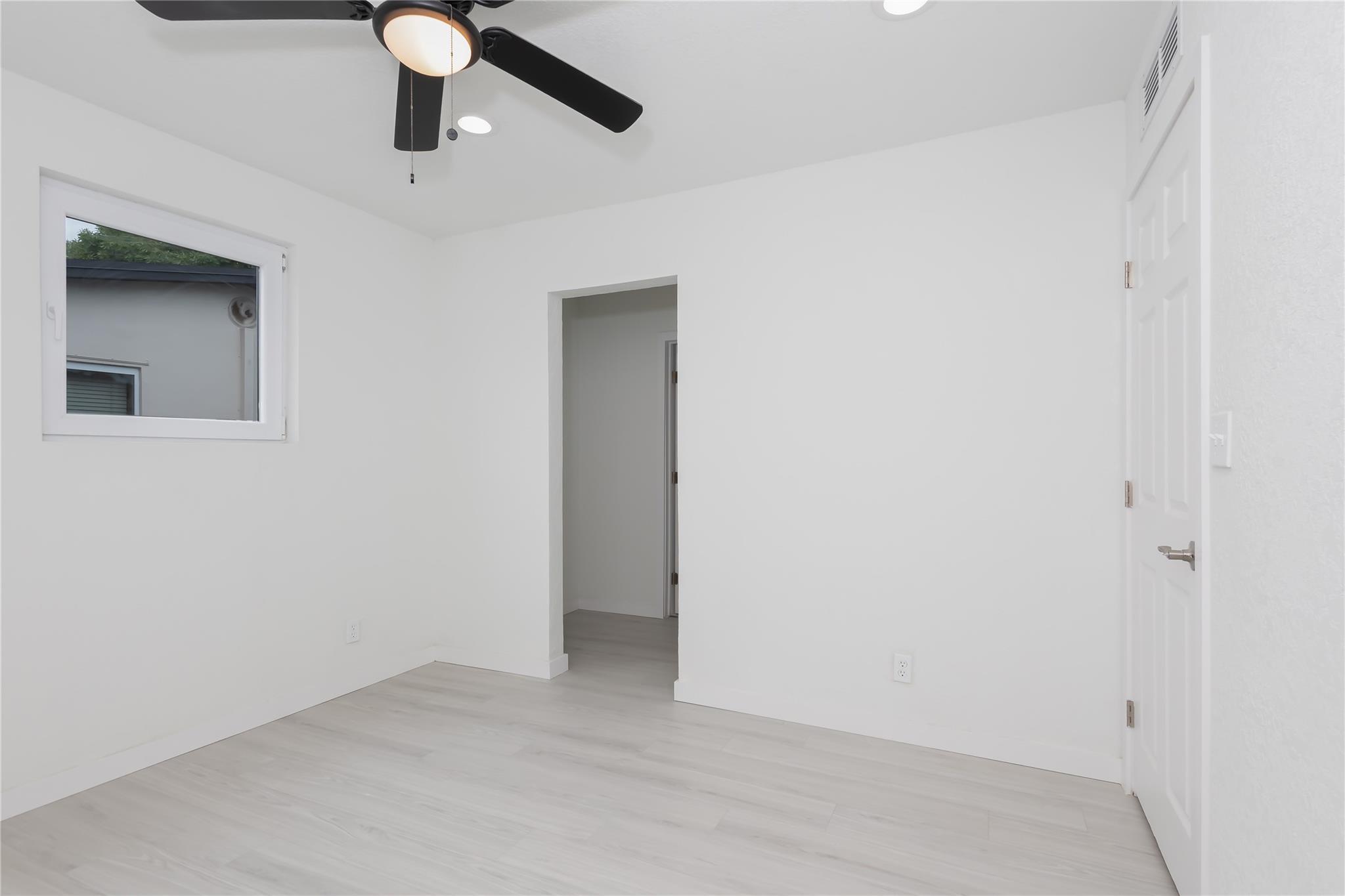 Acres Lake Estates 54-1 B - Residential Lease