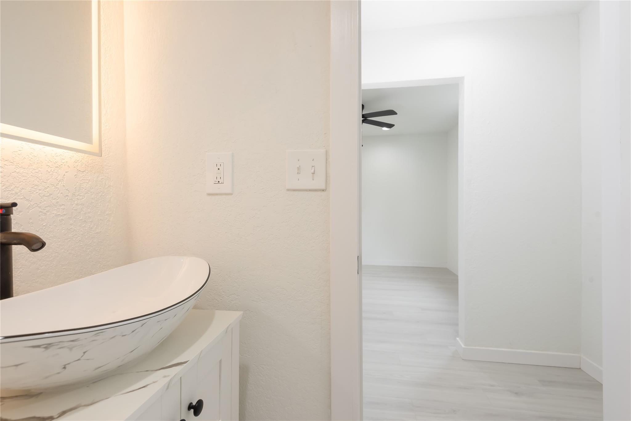 Acres Lake Estates 54-1 B - Residential Lease