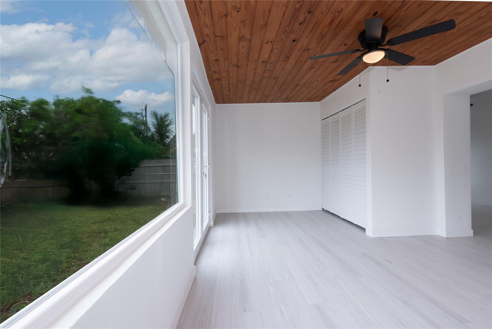 Acres Lake Estates 54-1 B - Residential Lease