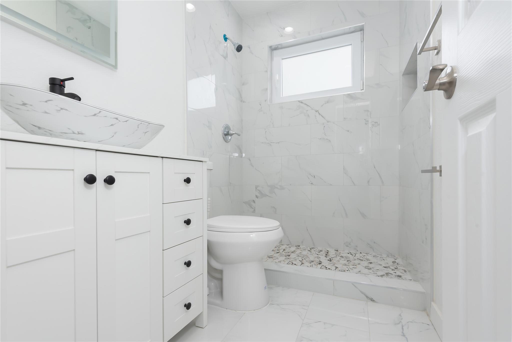 Acres Lake Estates 54-1 B - Residential Lease